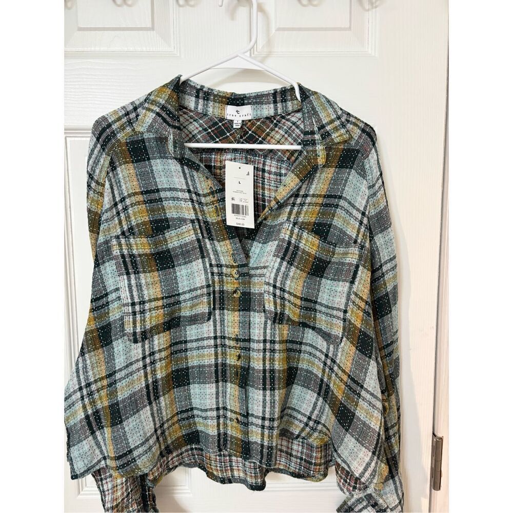 NWT True Craft Women’s Shirt